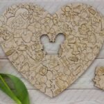 Dėlionė "Love is" – graviruota dovana | Tajoka.lt