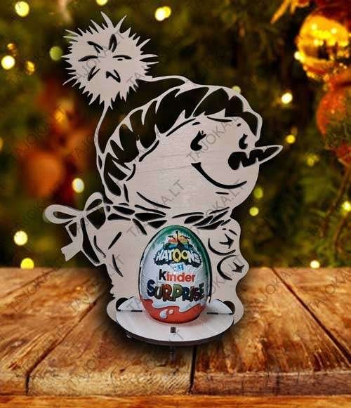 Šventinis stovelis šokoladiniam kiaušiniui